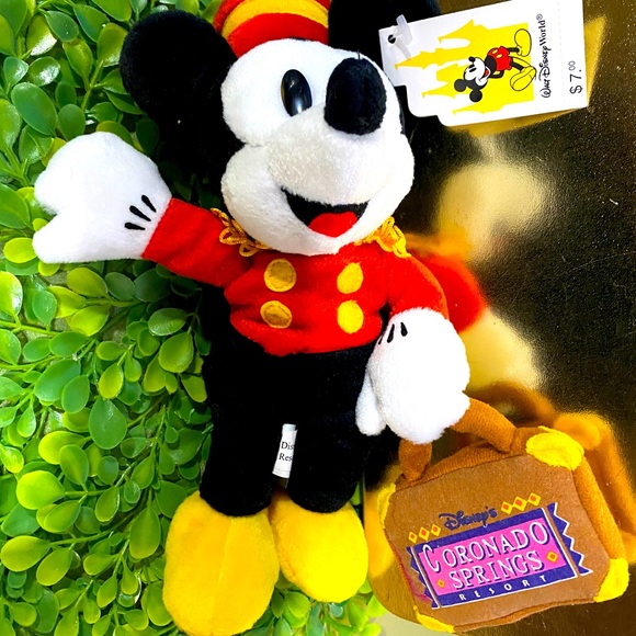 DISNEY EXCLUSIVE NWT 1990s CORONADO SPRINGS RESORT BELLHOP MICKEY BEAN BAG PLUSH - Picture 6 of 14